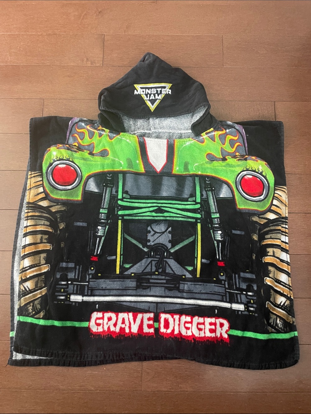 Monster Jam Grave Digger Hooded Kids Poncho - Black & Green